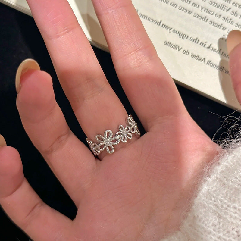 Niche Personality Unique Lace Hollow Flower Ring For Women