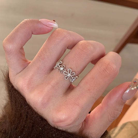 Niche Personality Unique Lace Hollow Flower Ring For Women