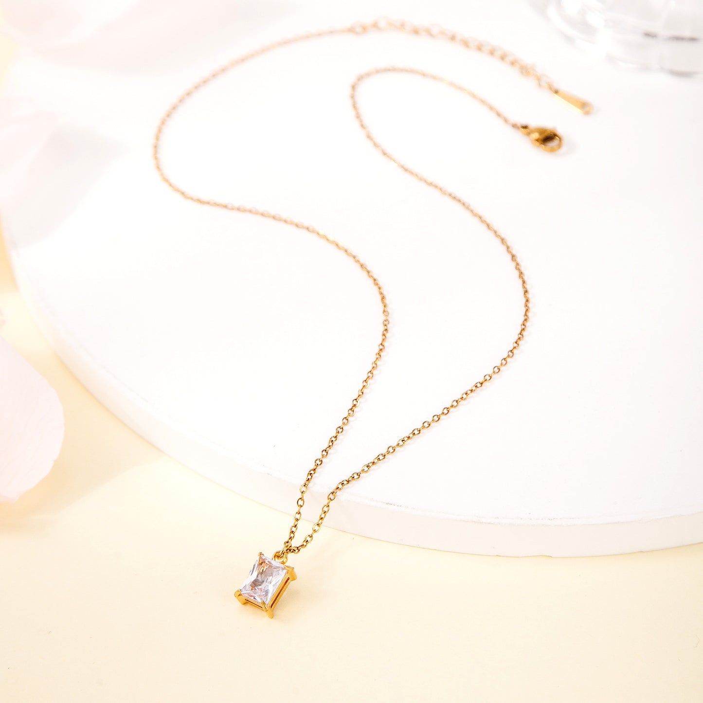 Gold Plating Simple Square Pendant Necklace For Women